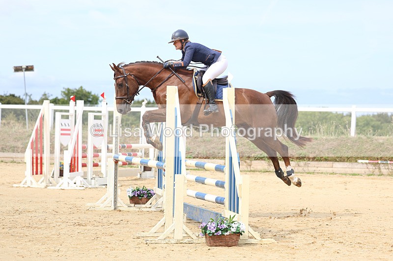 3E7A3298 - Class 4: Senior British Novice/90cm open