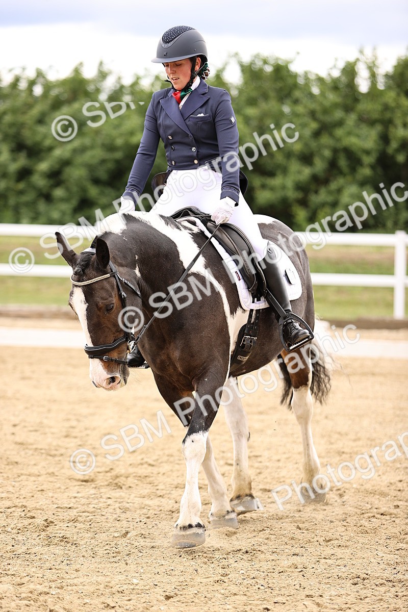 SBM_002127 - Class 2 - Novice 4 - 10.36-11.39