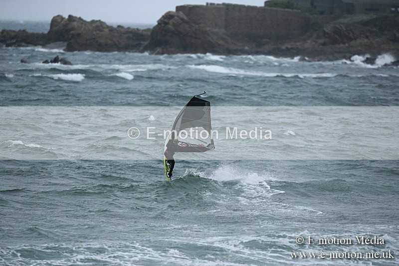 WS 150913-175 - Windsurfing