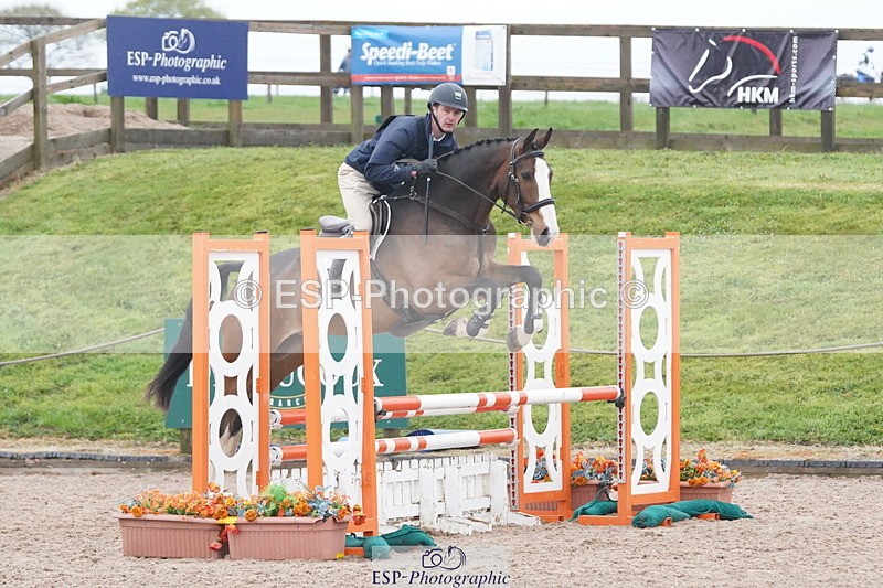 250419-100000-07885 - 425-Ollie.Martin-MIH.POP.SOCKS