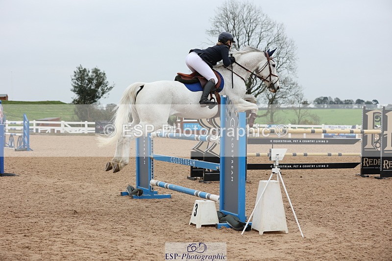 241101A-133717-02161 - FRI Cls 6 Foxhunter and 1.20m Open