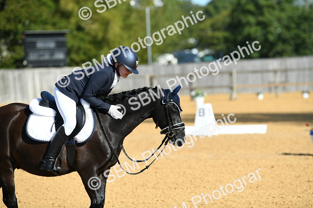 SBM_16346 - D4 - Small Tour Championship - Intro B