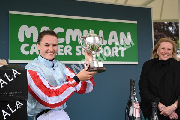 yr11062022r2-113 - Race 2 2.00pm Queen Mother's Cup