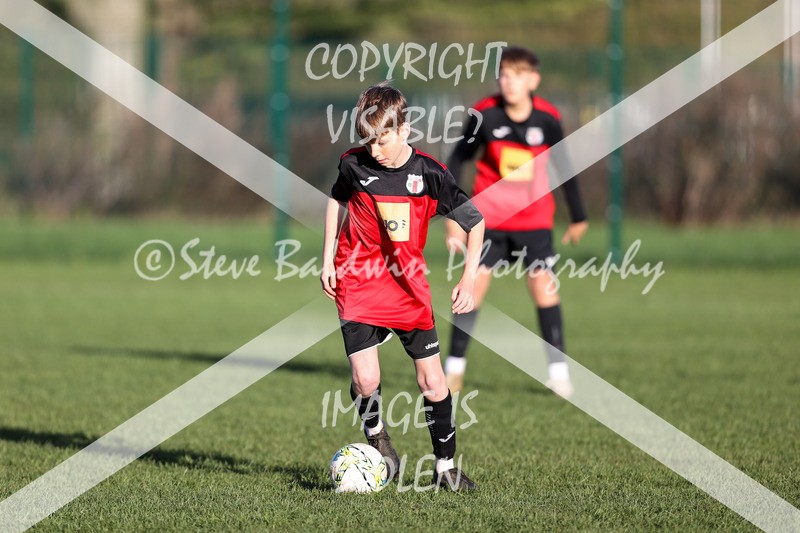 1DX31426 - 2025-11-23 FC Abbey Meads U13 Purple V Highworth Town Junior FC U13 T