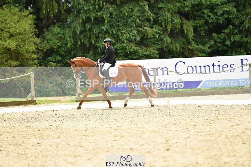 250718A-140613-01983 - 068-Stacey.Escrig-JOIE.DE.VIVRE.III