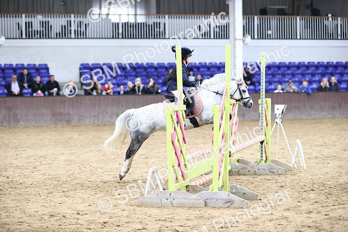 SBM_001384 - Class 5 - Henlow Veterinary Hospital 70cm