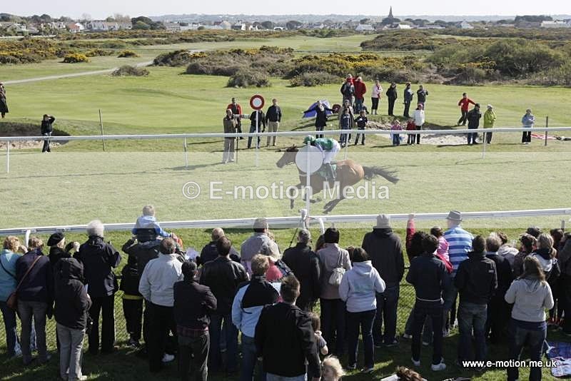 Race 4 2 - Gsy Race Finish Line 03/05/10