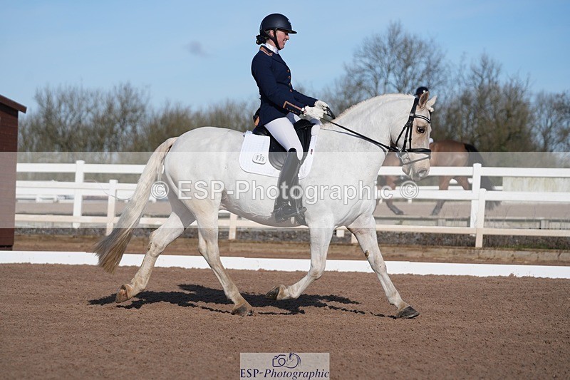 260214-114121-03719 - 025-Louisa.Julie.Brend