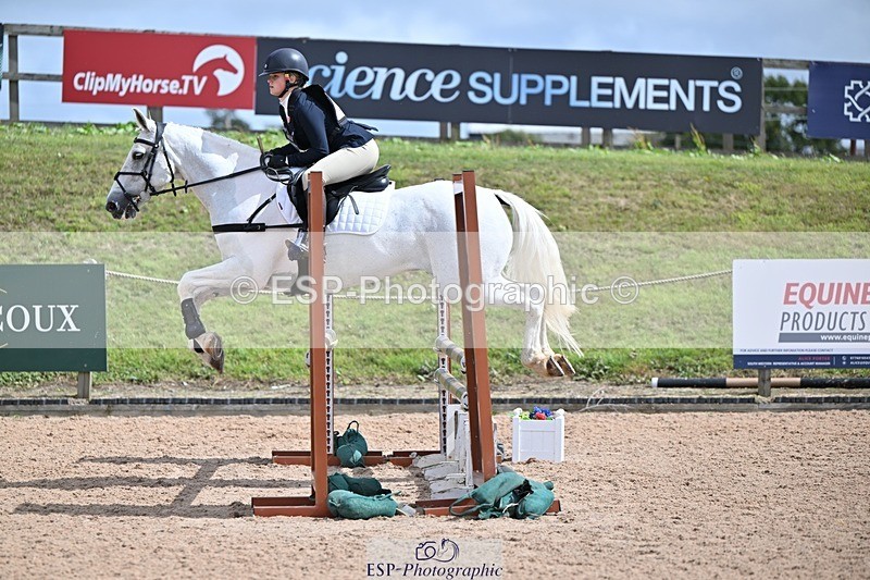 250831-132829-09939 - O-709-Cecilia.Behagg