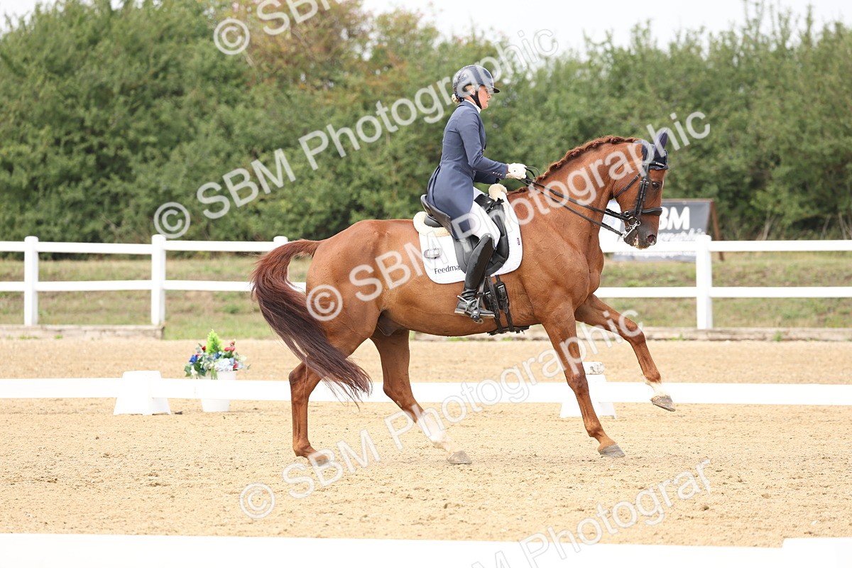 SBM_007535 - Class 9 - FEI INT I - 14.57-15.45