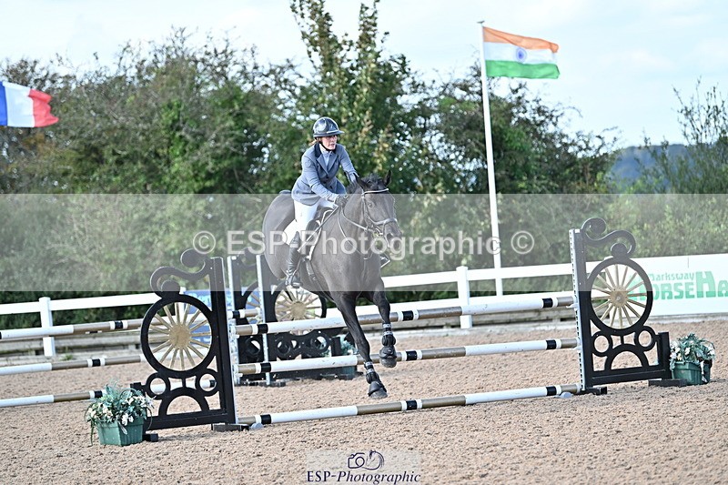 241004A-105730-01466 - Fri 07 Snr Brit Nov & 90cm Open