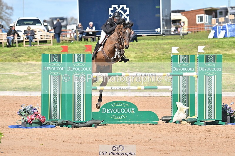 240420A-141251-11650 - Cls 7, 2 Star Medium Tour 1.35m