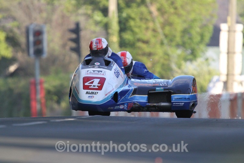 IMG_5432 - Thursday Practice - TT 2013 Side Car