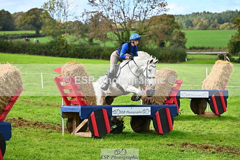 251025A-143450-20860 - G-517-Hannah.Underhill