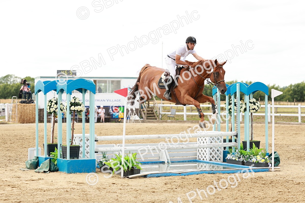 SBM_019085 - Class 21 - Senior Newcomers Championship 2d Rd