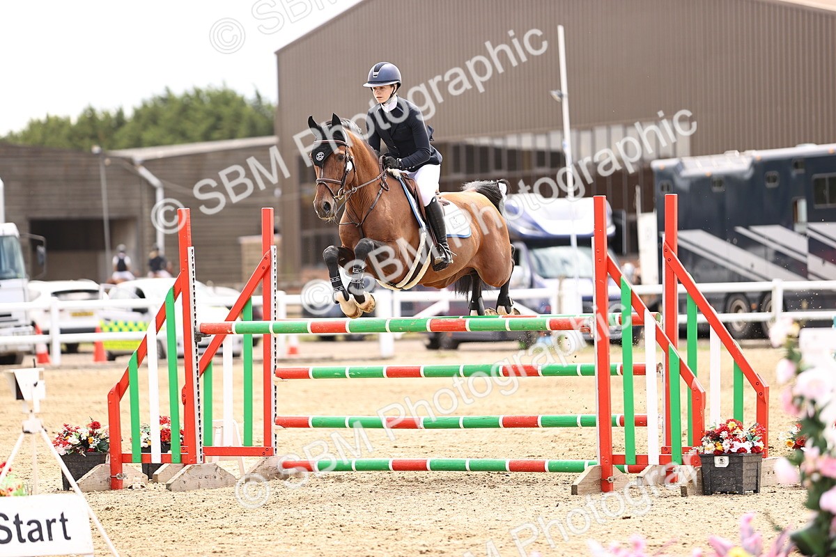 SBM_003464 - Class 22 - Senior Foxhunter 1.20m