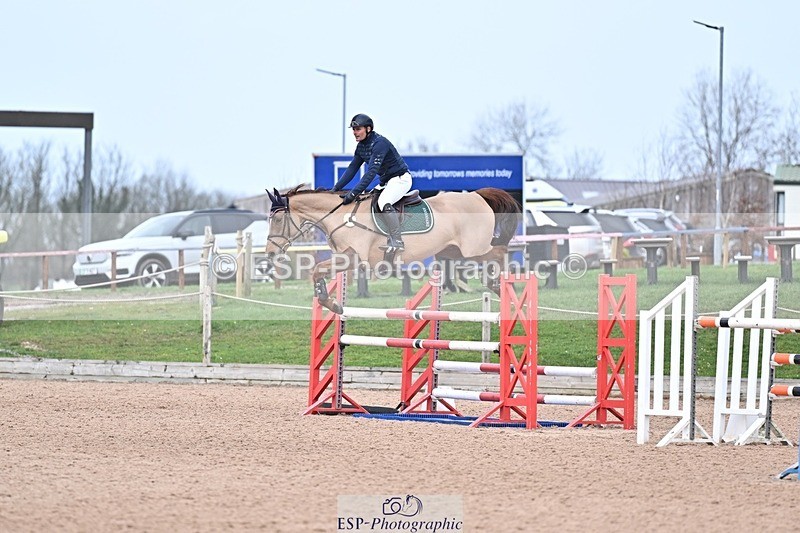 260211-130638-00481 - Cls 5 Foxhunter and 1.20m