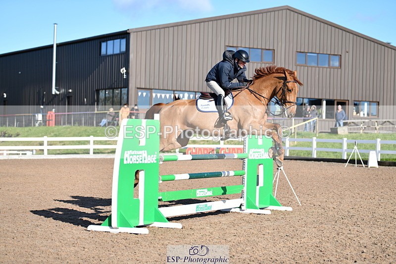 231110A-131332-00483 - Cls 5 Newcomers & 1.10m Open