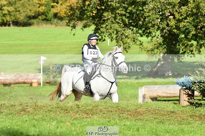 251025A-144509-21282 - G-522-Sue.Parkes Inc Trot Up