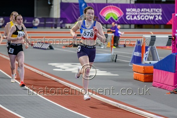 AgeInd25SAT-919458 - Track Female Set One