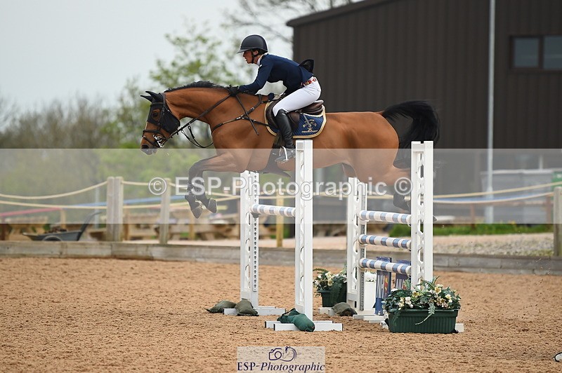 230504A-092222-00337 - Cls 8 Snr Foxhunter