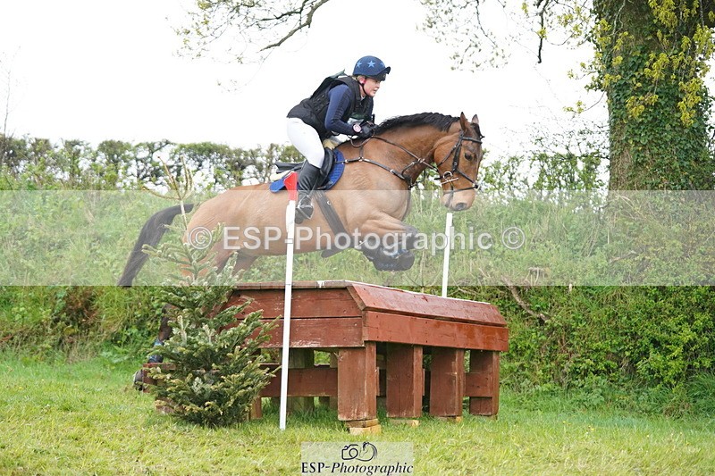 250418-100242-00907 - 029-Harriet.Birkby-CBH.CLOVER.LINING