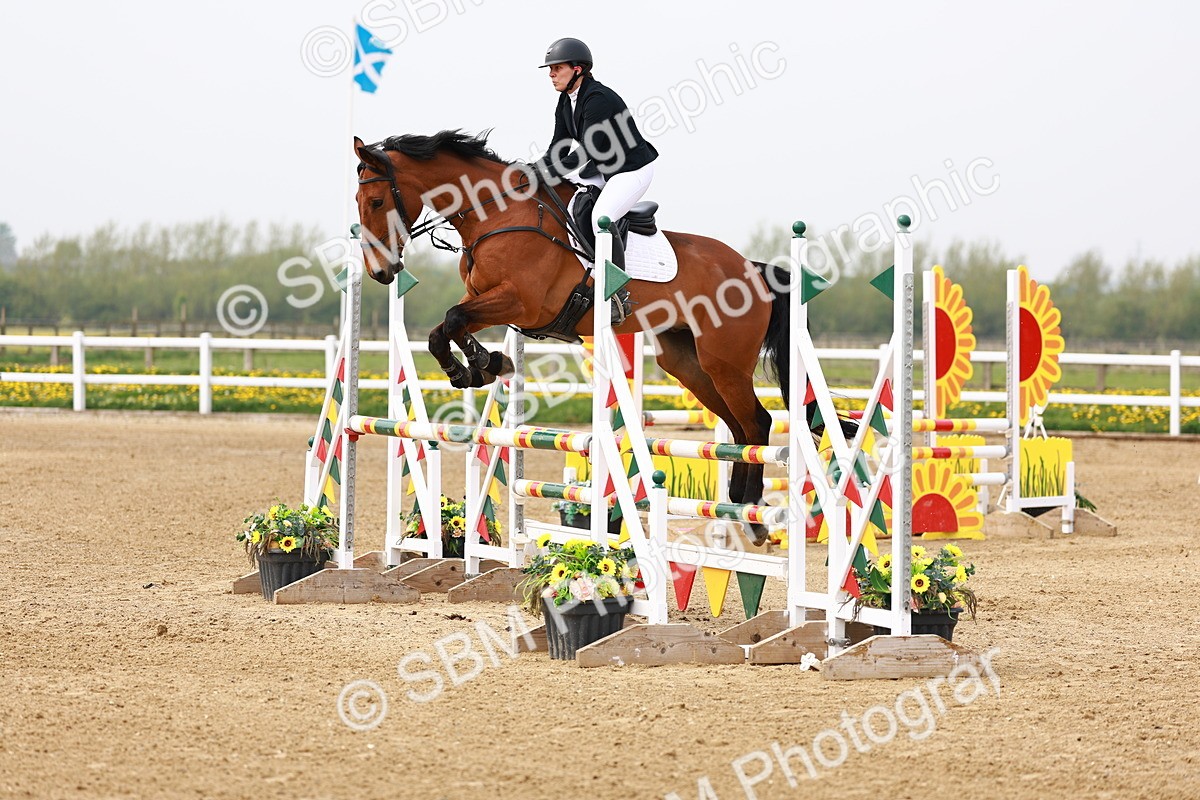  - Class 17 - Senior 1.05m