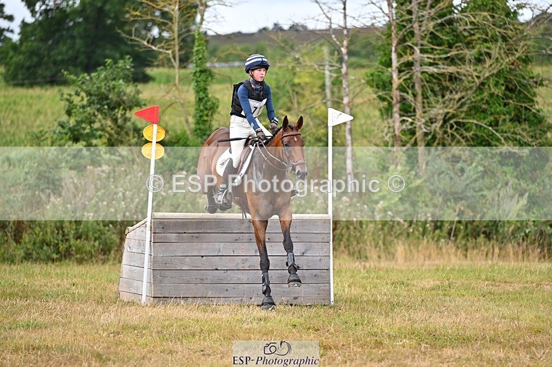 250803A-145656-15145 - P-710-Isla.Kitson-BLUES.CLOUD