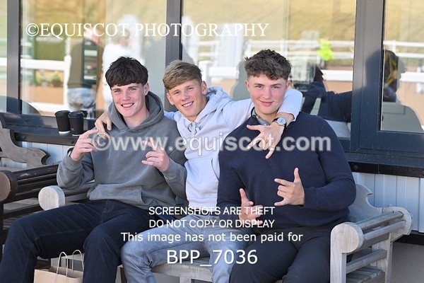 BPP_7036 - CANDIDS