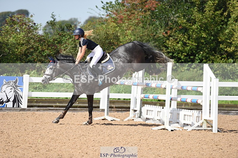 230906A-124214-00290 - Newcomers & 1.10m Open