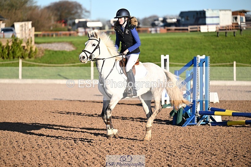 251130-100500-01274 - Cls 18 50cm Clear Round