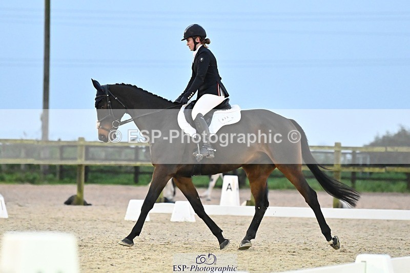 241103-163832-03384 - Novice 1 - 16.18 to 17.50