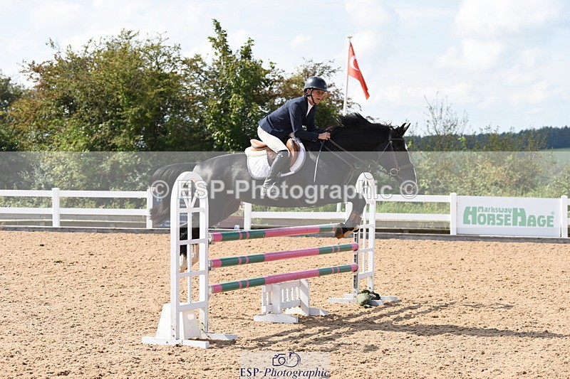 230915A-133130-00521 - Cls 11 Snr Discovery & 1m Open