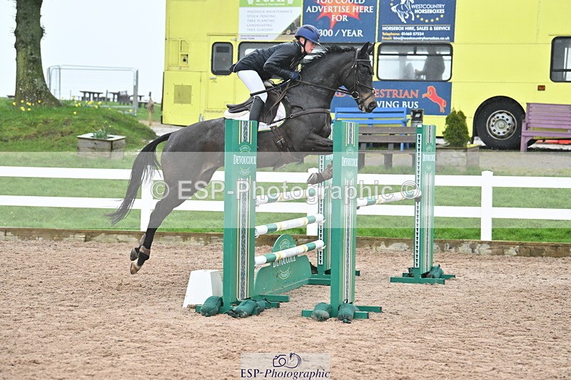 240225A-130602-05380 - Cls 21 Newcomers and 1.10m Open