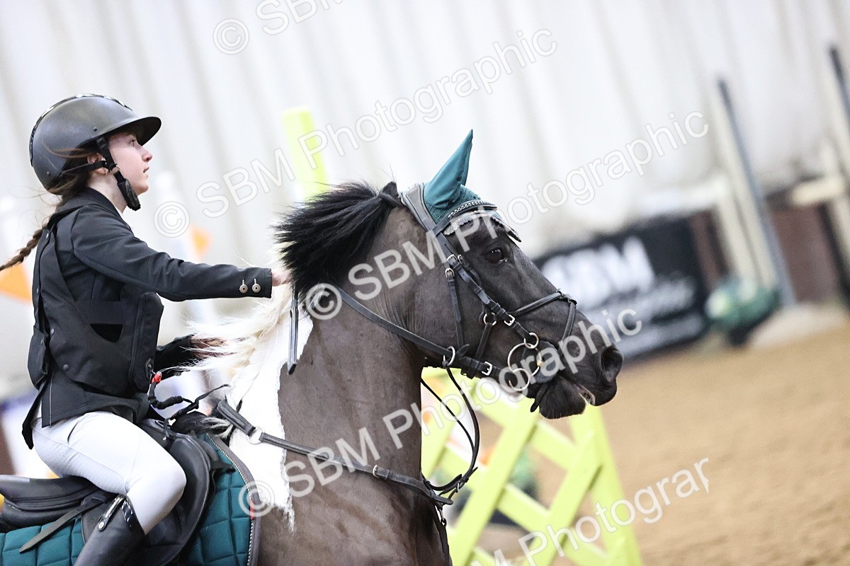 SBM_010411 - Class 12 - Blue Chip Pony Newcomers 1m Open both to Inc The Pony Restricted Rider Qualifier