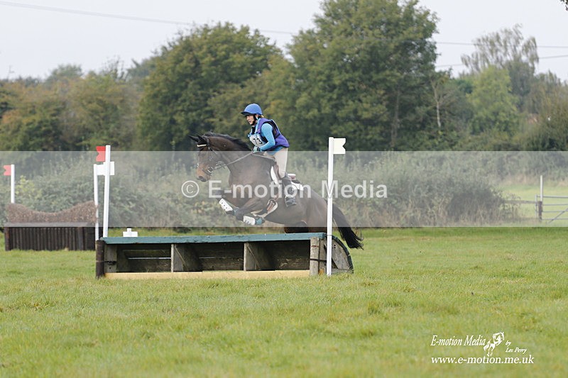  WWHT 171021 1056 - Open Novice (0.80m)  17/10/21