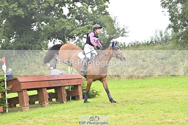 240901A-131948-08632 - 325-Julia.Knight-Jones-JANNES