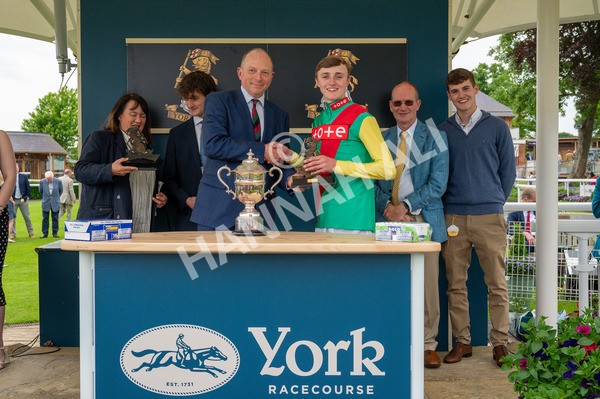 250524-Race 6-Primo Lara-0661 - Race 6 4.30pm Royal Yorkshire Regiment Handicap