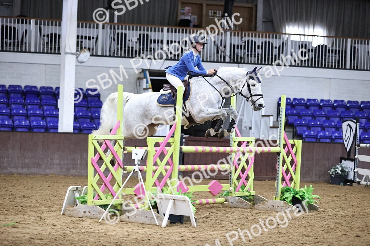 SBM_005698 - Class 17 - Senior Newcomers 1.10m