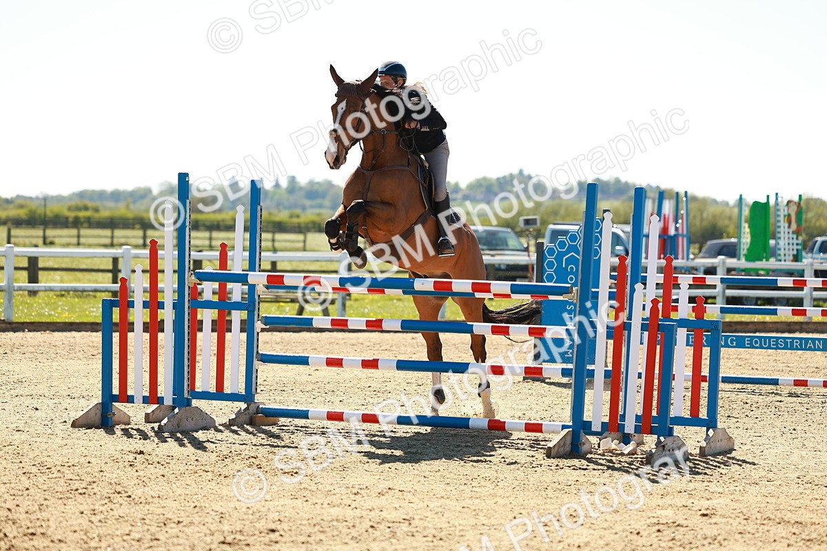 SBM_001806 - Class 5 - Senior Foxhunter - 1.20m
