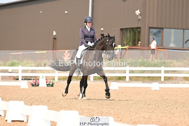 250816-150453-06083 - 027-Samantha.PringTongwynlais.Moon.Dancer