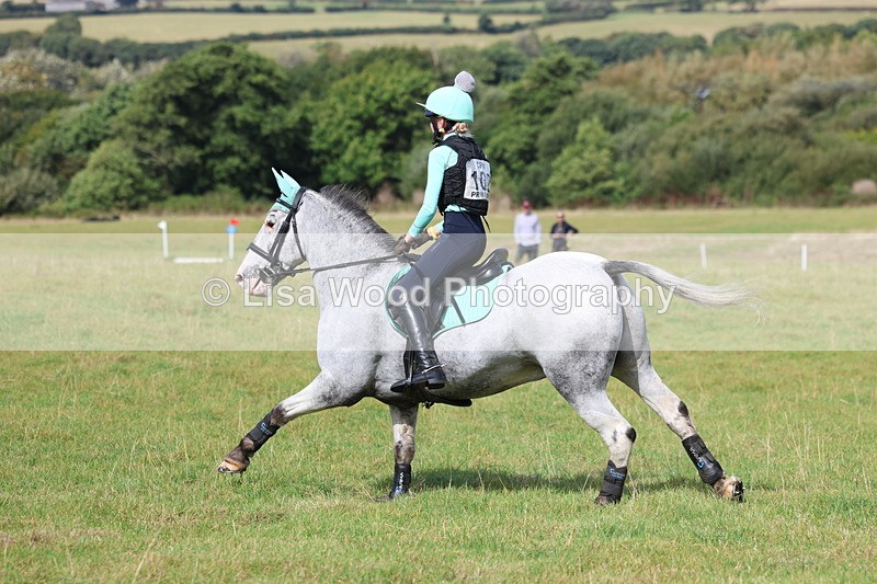 3E7A6433 - Class 1: Trebudannon Open: Pheasant Feeder