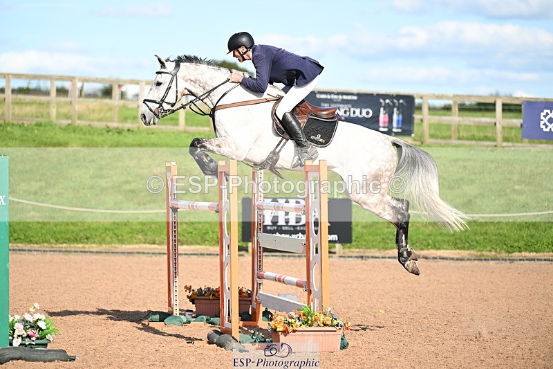 240913A-160520-05149 - Cls 18 National 1.40m Open