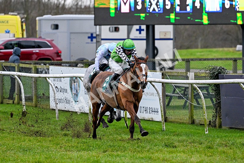 210126-Race 1-Ladronne-3268 - Race 1