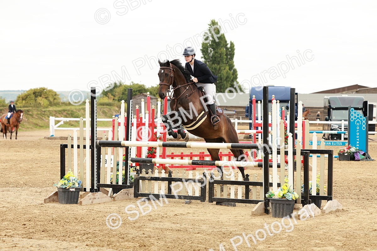 SBM_016702 - Class 20 - Senior Newcomers - 1.10m