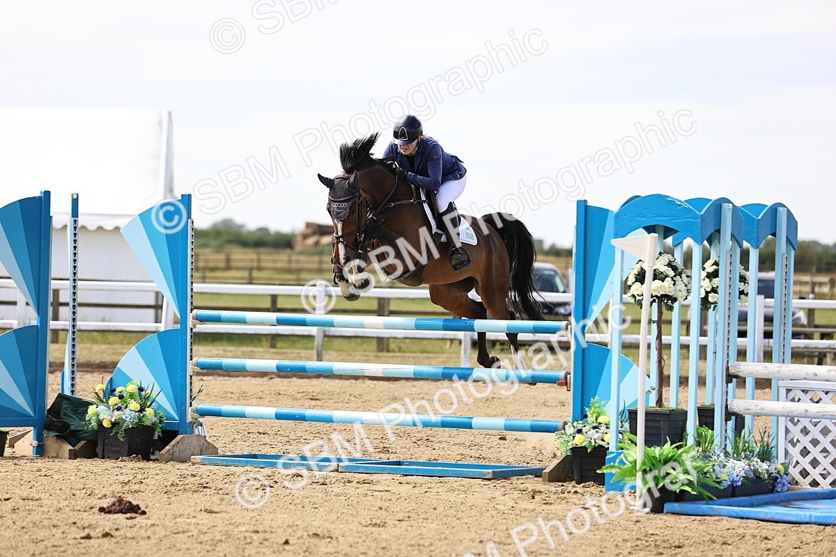 SBM_009766 - Class 8 - Senior Newcomers - 1.10  Open