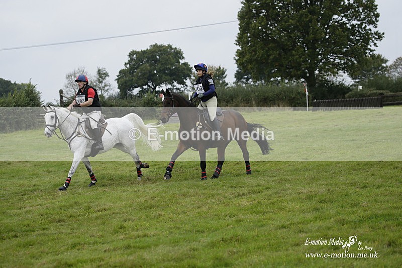  WWHT 171021 1857 - Novice Pairs (0.80m)  17/10/21
