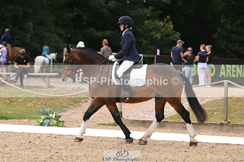 250719A-120152-04538 - 026-Carol.Quantrill-Cormoy.Lad