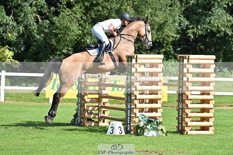 230909-113701-05244 - Cls 11 Snr Foxhunter & 1.20m Open