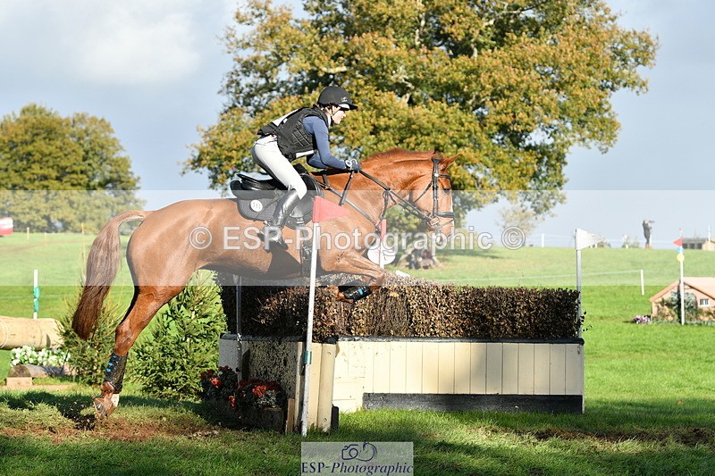 251025A-151508-21776 - G-560-Josie.Dix